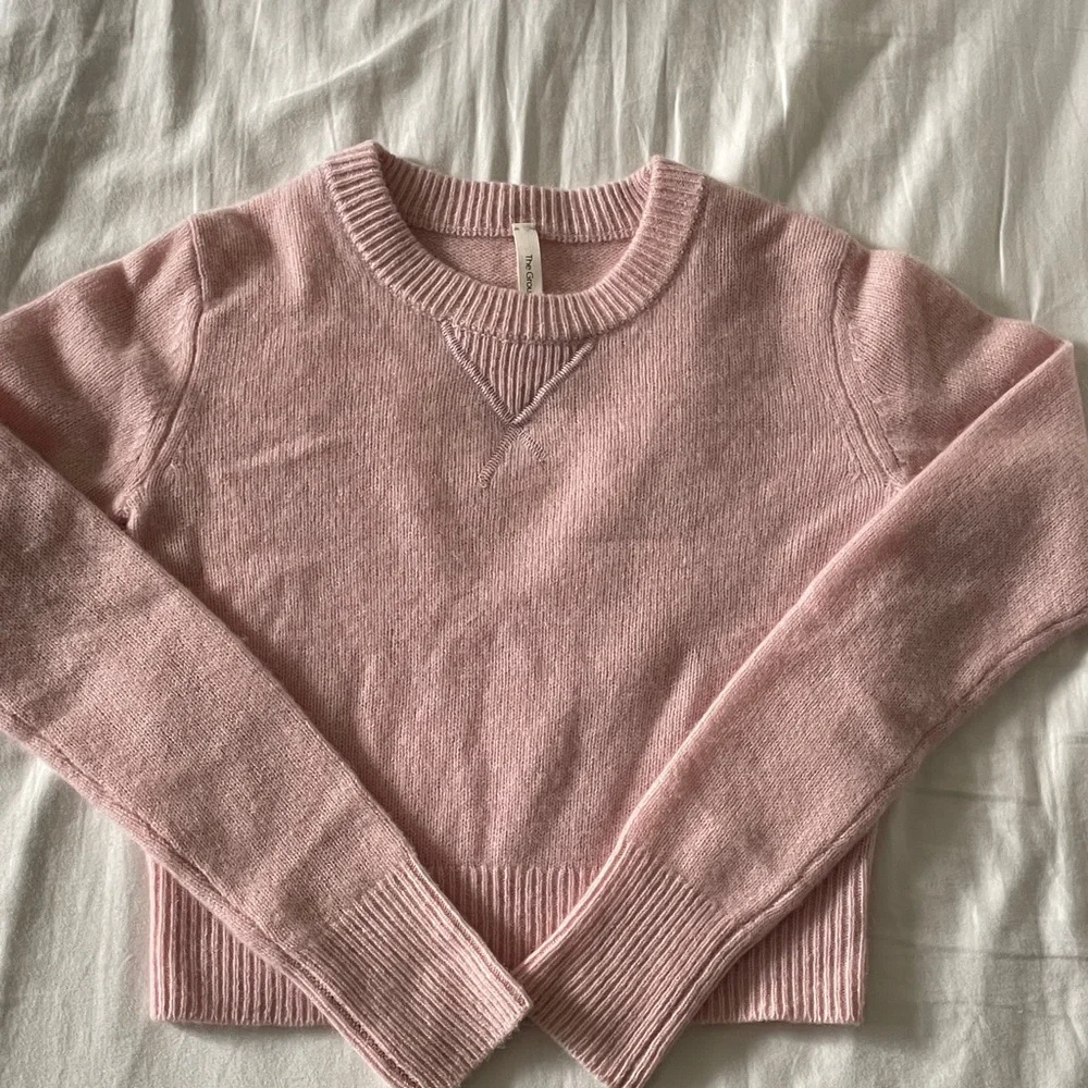 Aritzia Babaton Soft Pink cashmere Crew Neck Sweater xxs - Picture 1 of 6
